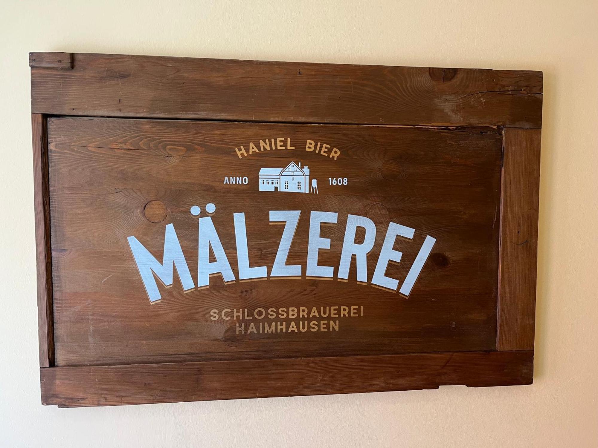 Hotel Brauerei Lohhof Im Muenchner Norden, Direkt An Der S1, Naehe Vom Flughafen, Zentrum, A92, Allianz Arena, Ruderregatta Und Schiessanlage G- Hochbrueck Entfernt, Internationale Kueche 3*